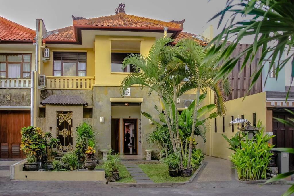 Villa 5 Bedroom - Kuta Regency B8 Kuta (Bali)