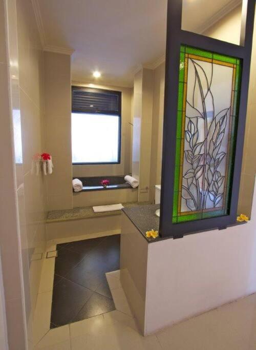 Villa 5 Bedroom - Kuta Regency B8