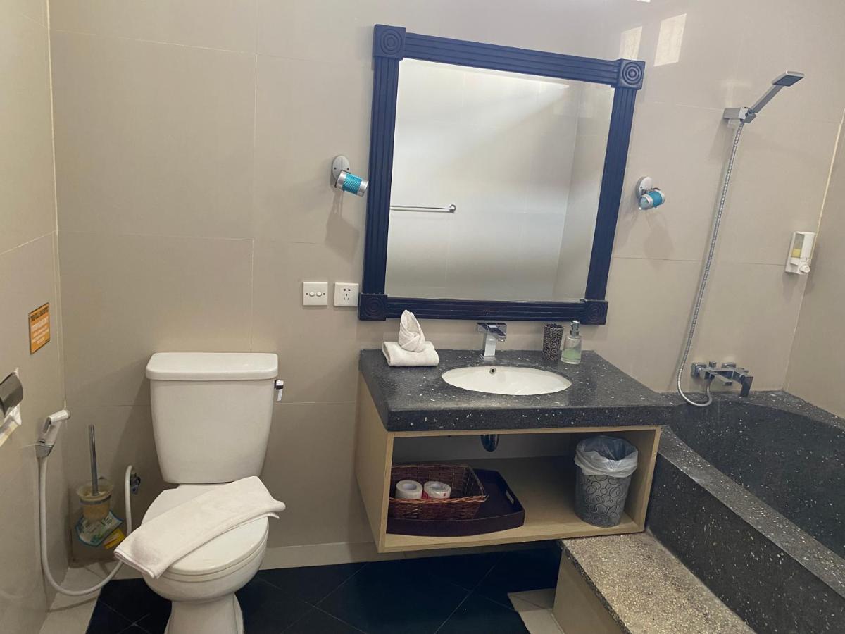 Villa 5 Bedroom - Kuta Regency B8 Kuta (Bali)