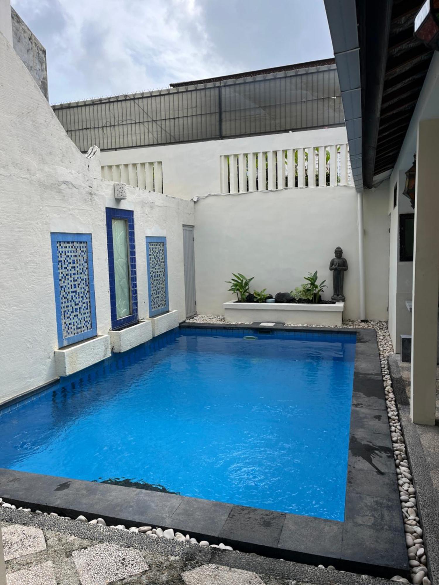 5 Bedroom - Kuta Regency B8 Villa *